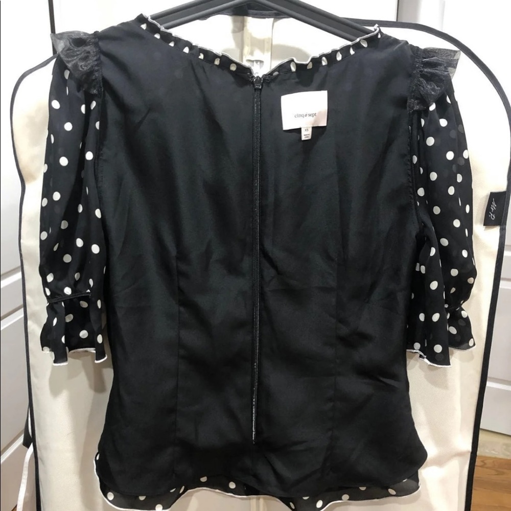 SOLD! Cinq a sept Kimberly Top Sz XS - Picture 7 of 9